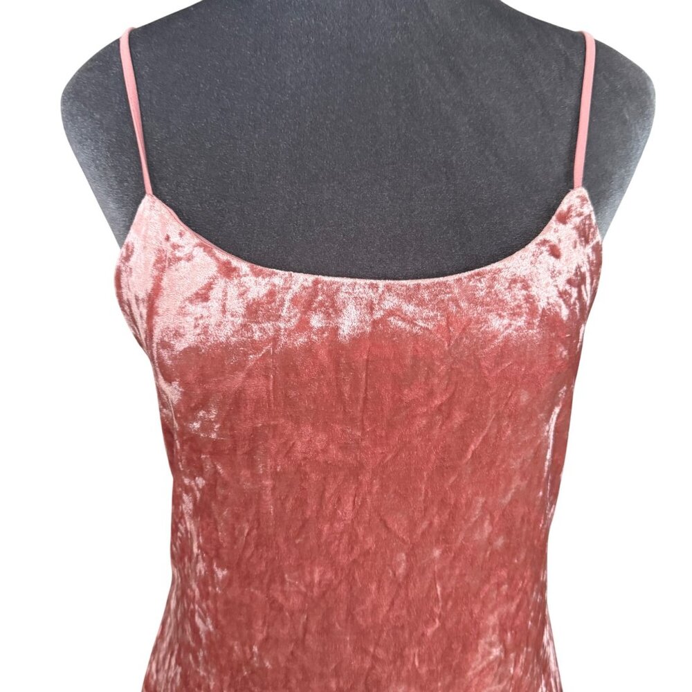 Ecote Velvet Pink Crushed Mini Slip Dress With Adjustable Spaghetti Straps Size - Picture 2 of 5